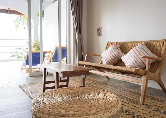 Baan Jai Dee Beach Front Hotel